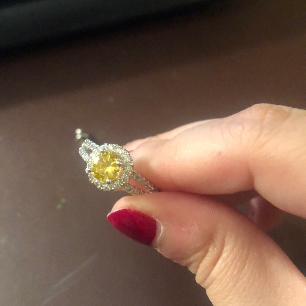 Yellow gem ring